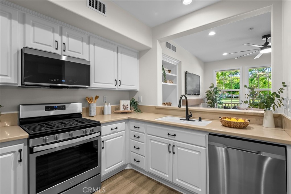 42 Bayley, Ladera Ranch CA 92694 - photo 15