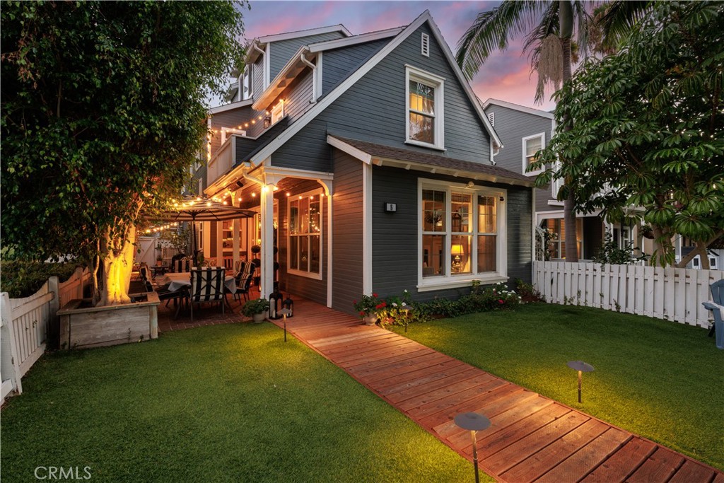 5 Surrey Farm - well designed exterior lighting - 5 Surrey Farm, Ladera Ranch CA 92694 - photo 18