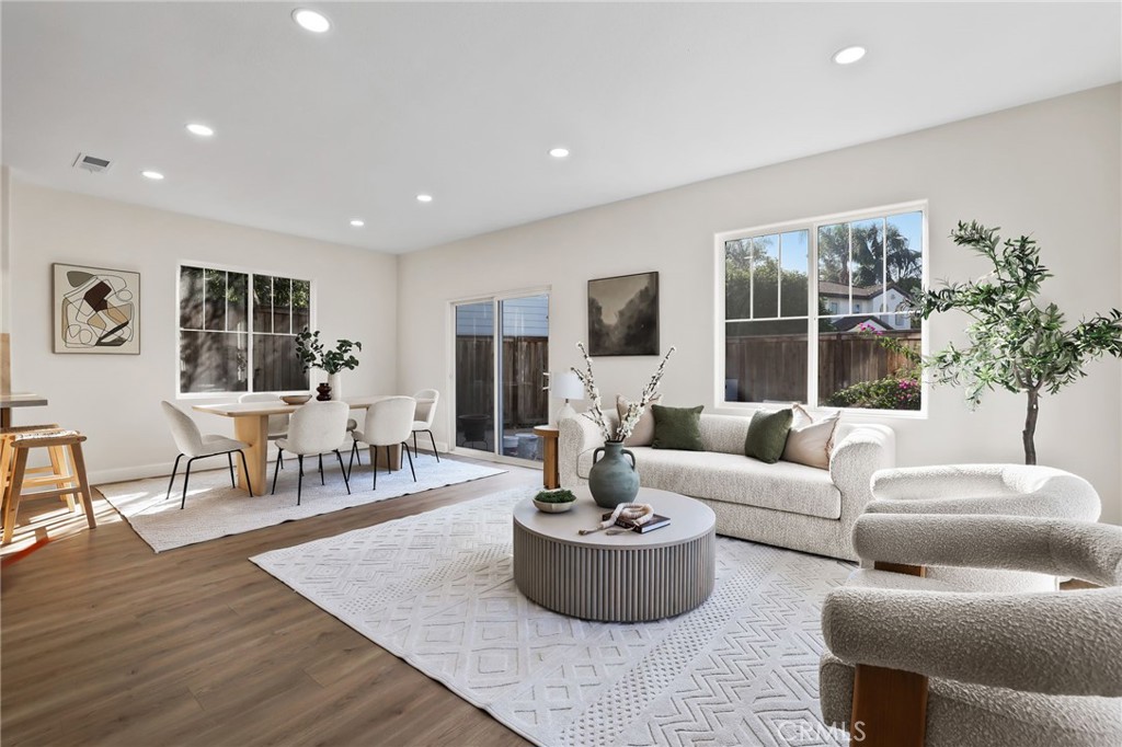 58 Potters Bnd, Ladera Ranch CA 92694 - photo 4