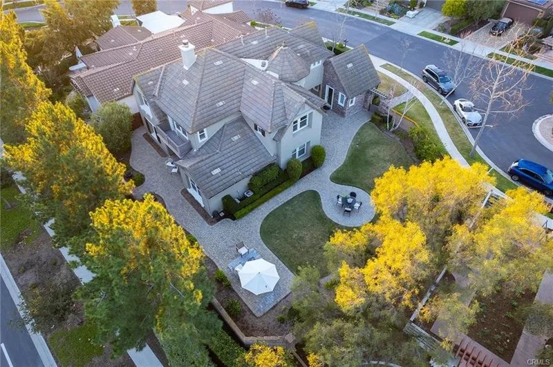 6 Shepherd Court, Ladera Ranch, CA 92694