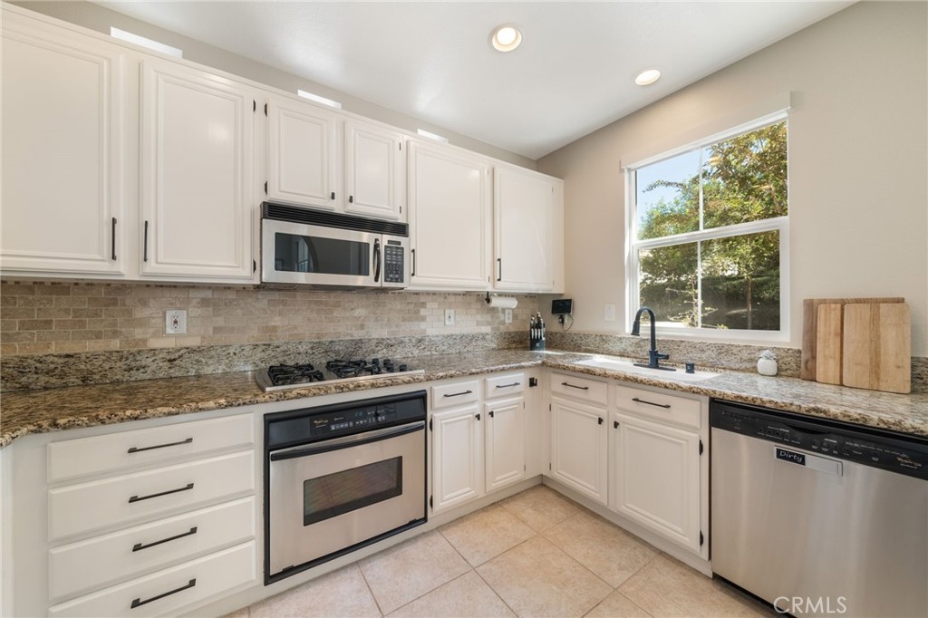 66 Amy Way, Ladera Ranch CA 92694 - photo 21