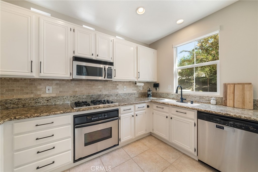 66 Amy Way, Ladera Ranch CA 92694 - photo 21