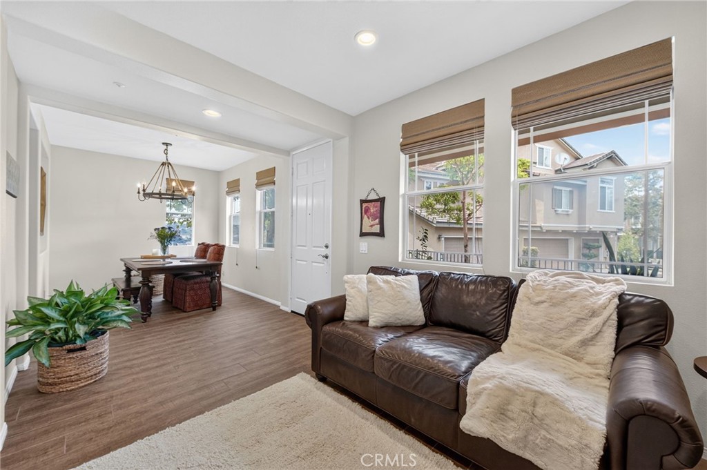 73 Chadron Circle, Ladera Ranch CA 92694 - photo 4