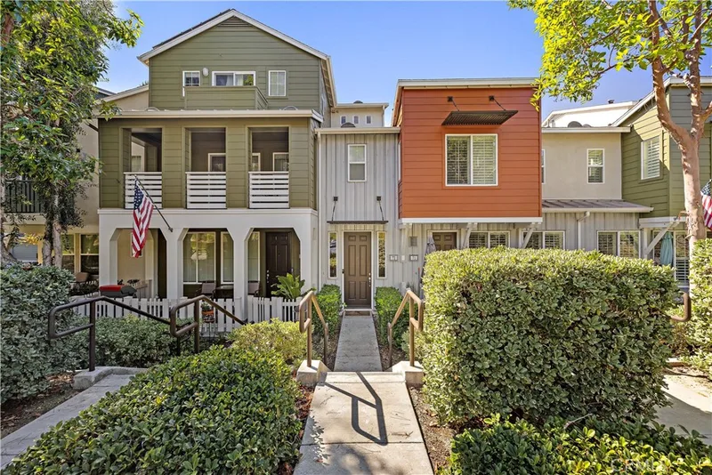 73 Platinum, Ladera Ranch, CA 92694