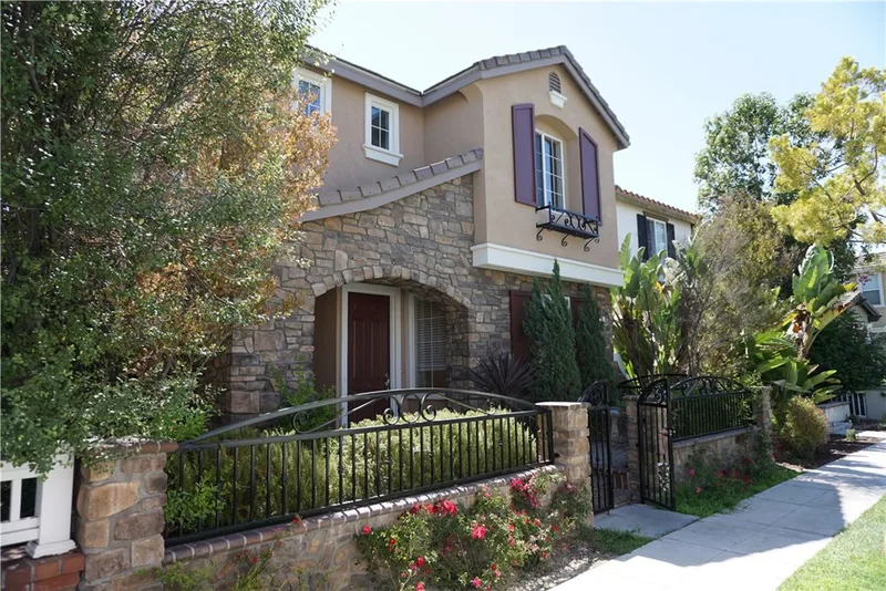 8 Stone Turret Court, Ladera Ranch, CA 92694