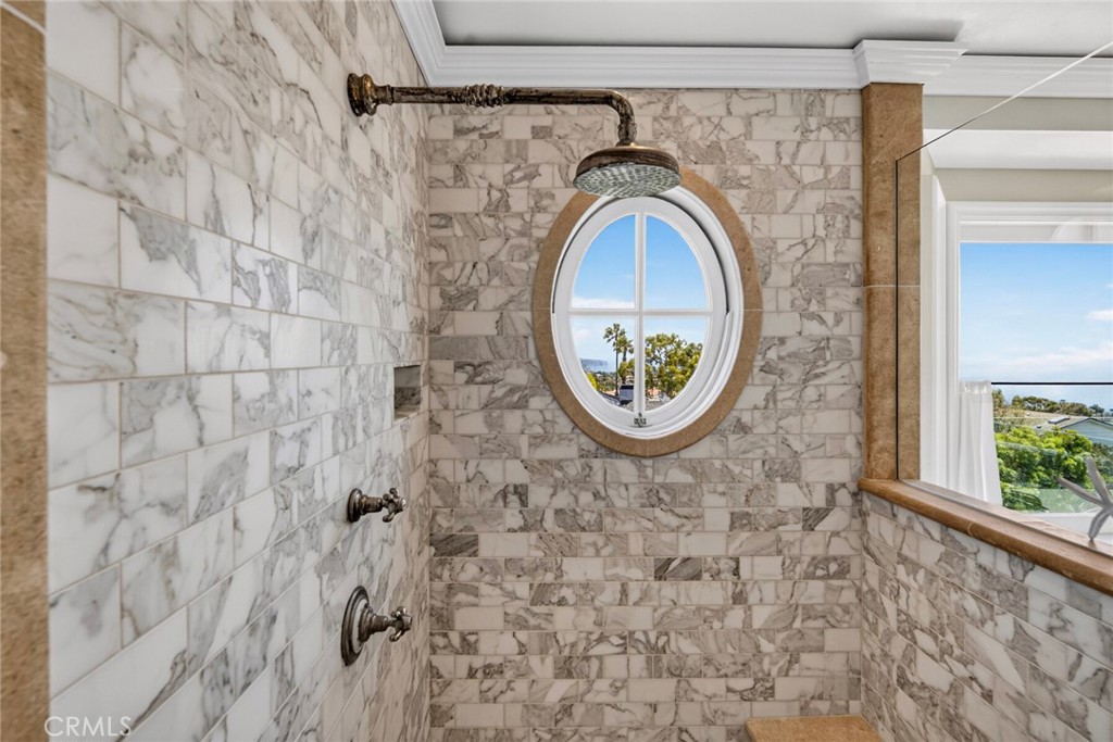 1 1/2 Vista Del Sol, Laguna Beach CA 92651 - photo 35