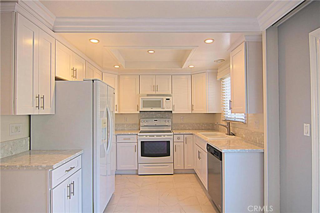 1 Blue Lagoon, Laguna Beach CA 92651 - photo 1