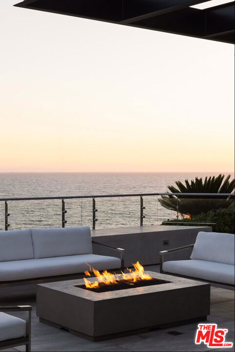 1 Lagunita Drive, Laguna Beach CA 92651 - photo 1