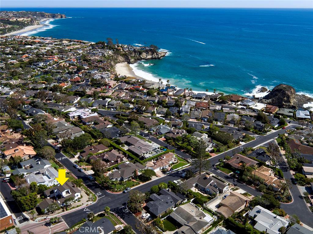 Welcome home to 1 South Encino in lower Three Arch Bay! - 1 S Encino, Laguna Beach CA 92651 - photo 1
