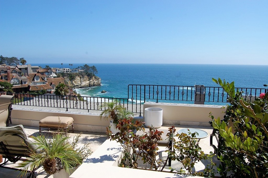 Your patio view to the blue Pacific Ocean! - 10 Bay Drive, Laguna Beach CA 92651 - photo 1