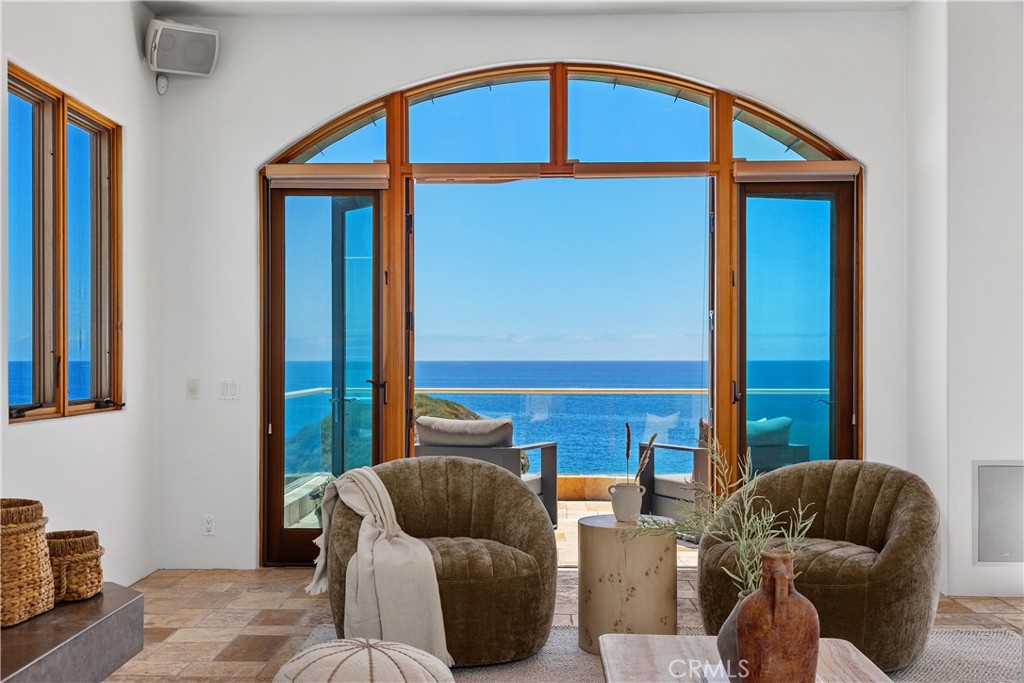 10 S La Senda, Laguna Beach CA 92651 - photo 16