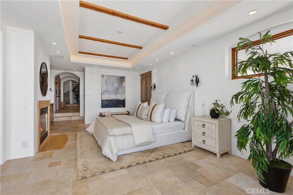 10 S La Senda, Laguna Beach CA 92651 - photo 39