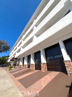 100 Cliff Drive 1, Laguna Beach CA 92651 - photo 22