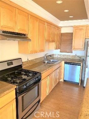 100 Cliff Drive 11, Laguna Beach CA 92651 - photo 7