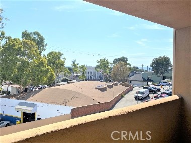 100 Cliff Drive 11, Laguna Beach CA 92651 - photo 11