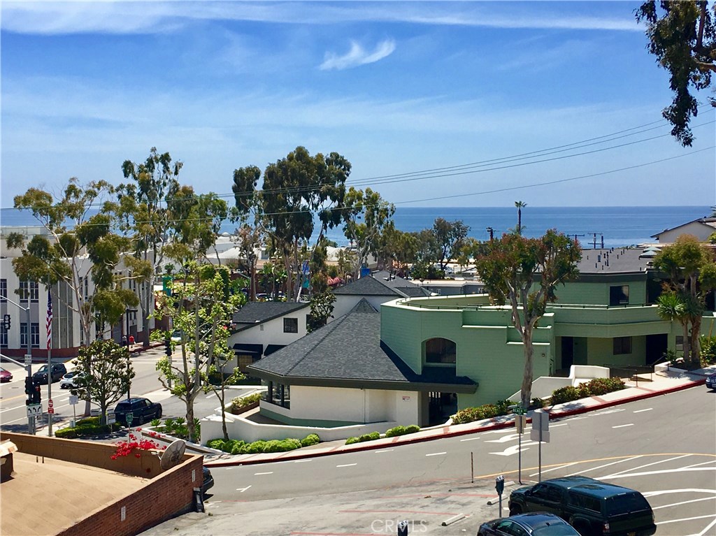 100 Cliff Drive 15, Laguna Beach CA 92651 - photo 1