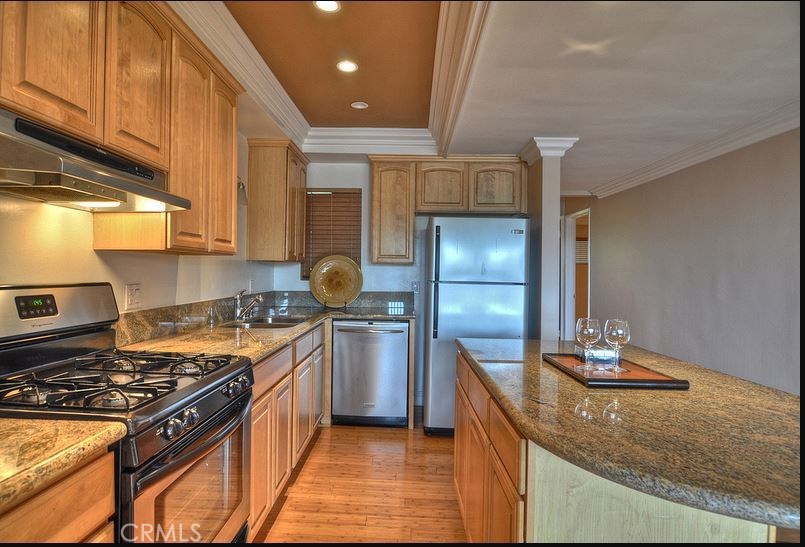 100 Cliff Drive 16, Laguna Beach CA 92651 - photo 1