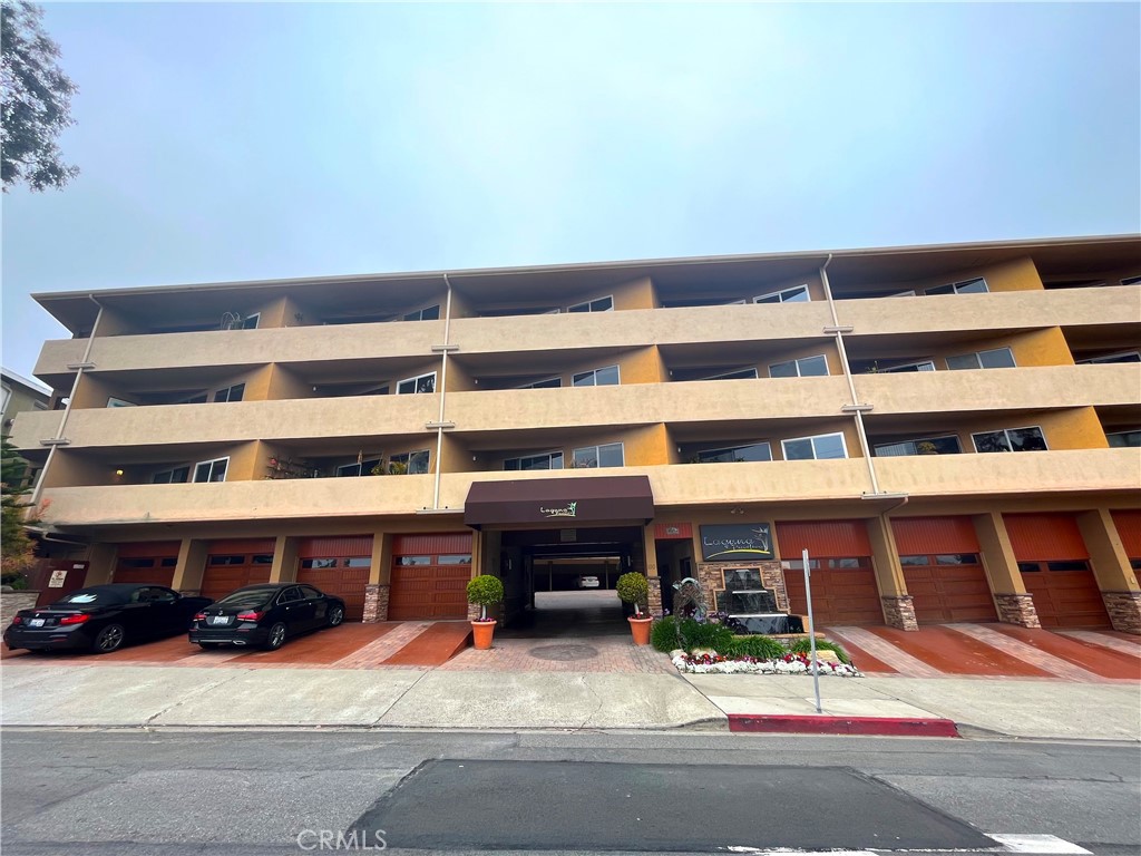 100 Cliff Drive 16, Laguna Beach CA 92651 - photo 1