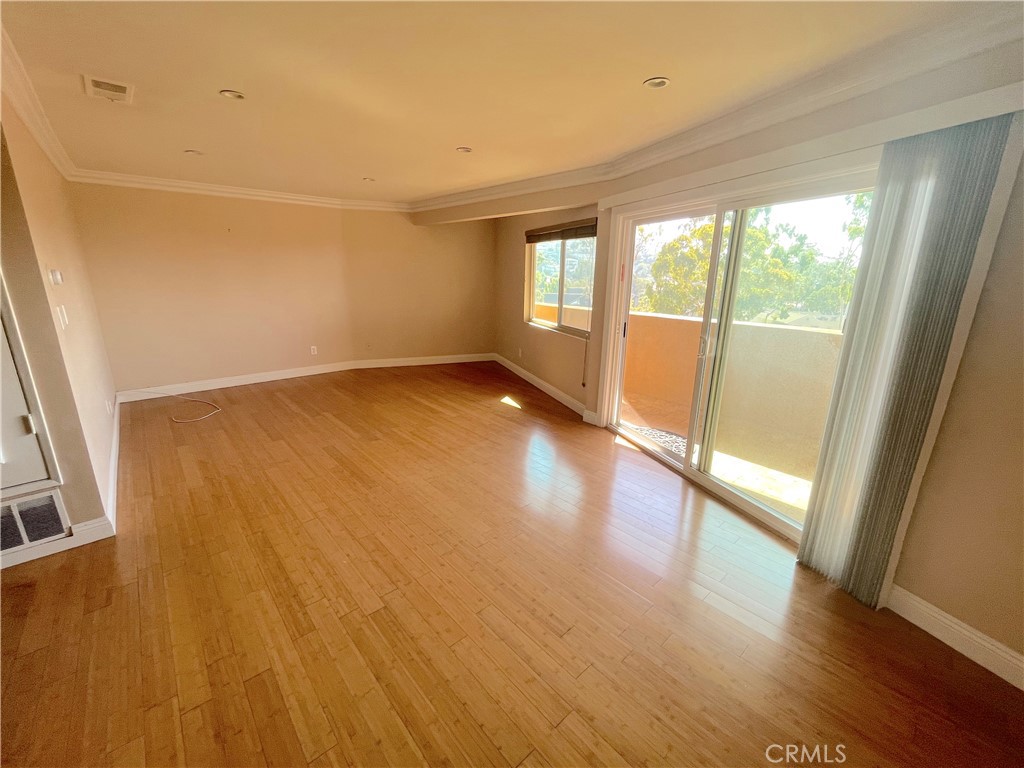 100 Cliff Drive 24, Laguna Beach CA 92651 - photo 3