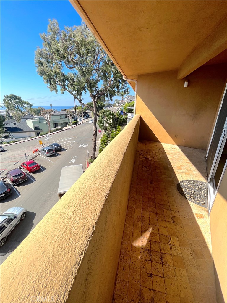 100 Cliff Drive 24, Laguna Beach CA 92651 - photo 7