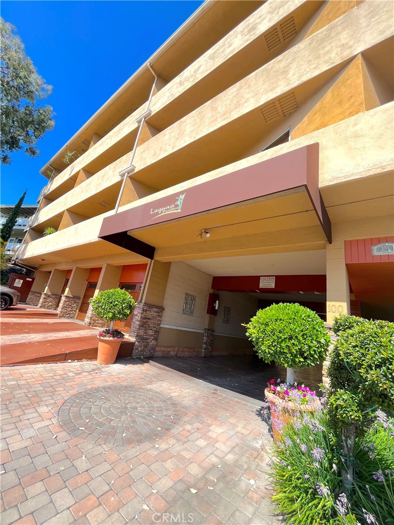 100 Cliff Drive 24, Laguna Beach CA 92651 - photo 35