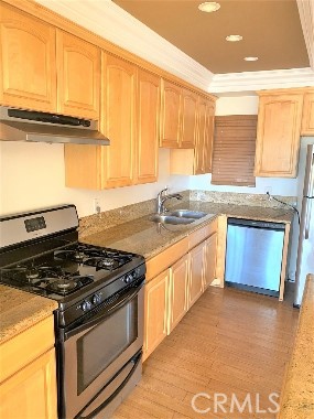 100 Cliff Drive 3, Laguna Beach CA 92651 - photo 6