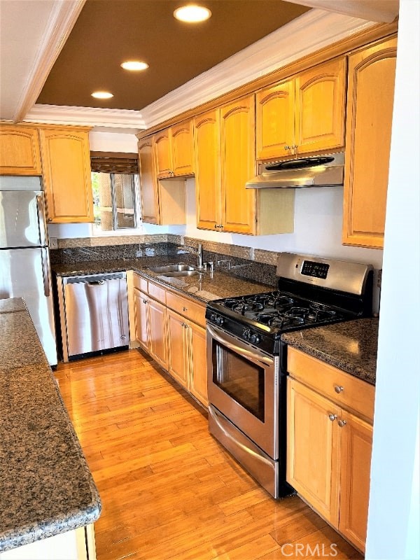 100 Cliff Drive 5, Laguna Beach CA 92651 - photo 1