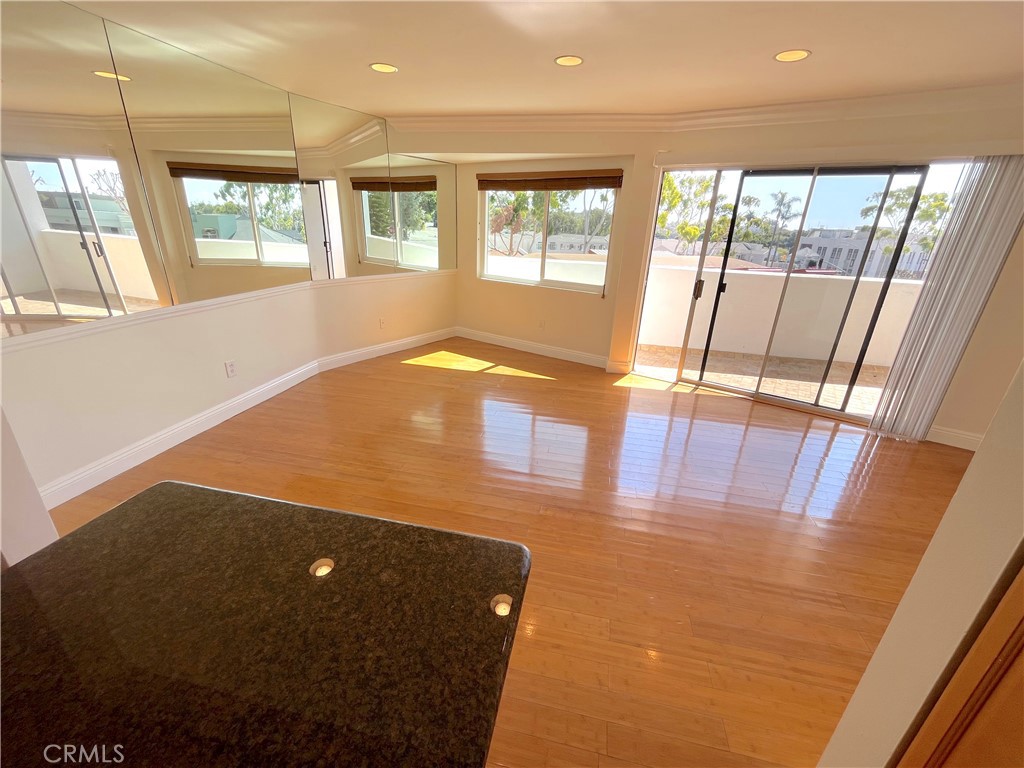 100 Cliff Drive 5, Laguna Beach CA 92651 - photo 9