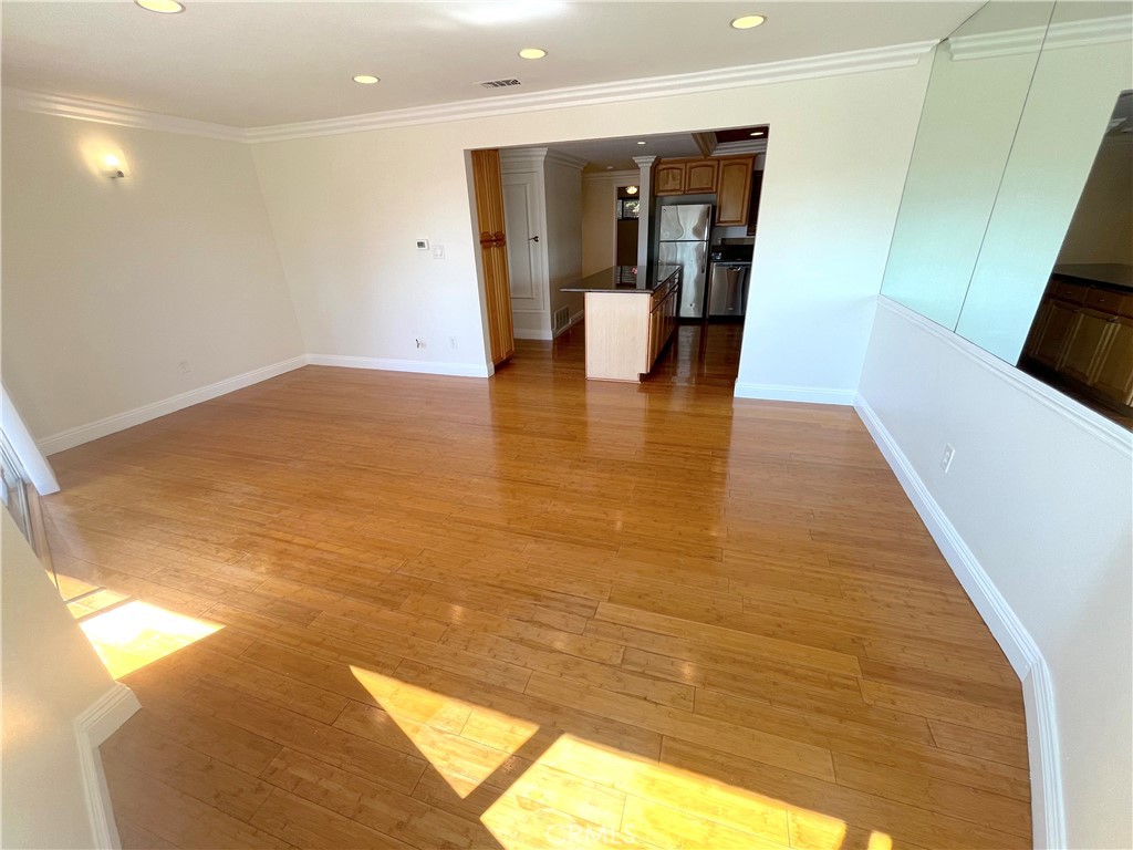 100 Cliff Drive 5, Laguna Beach CA 92651 - photo 11