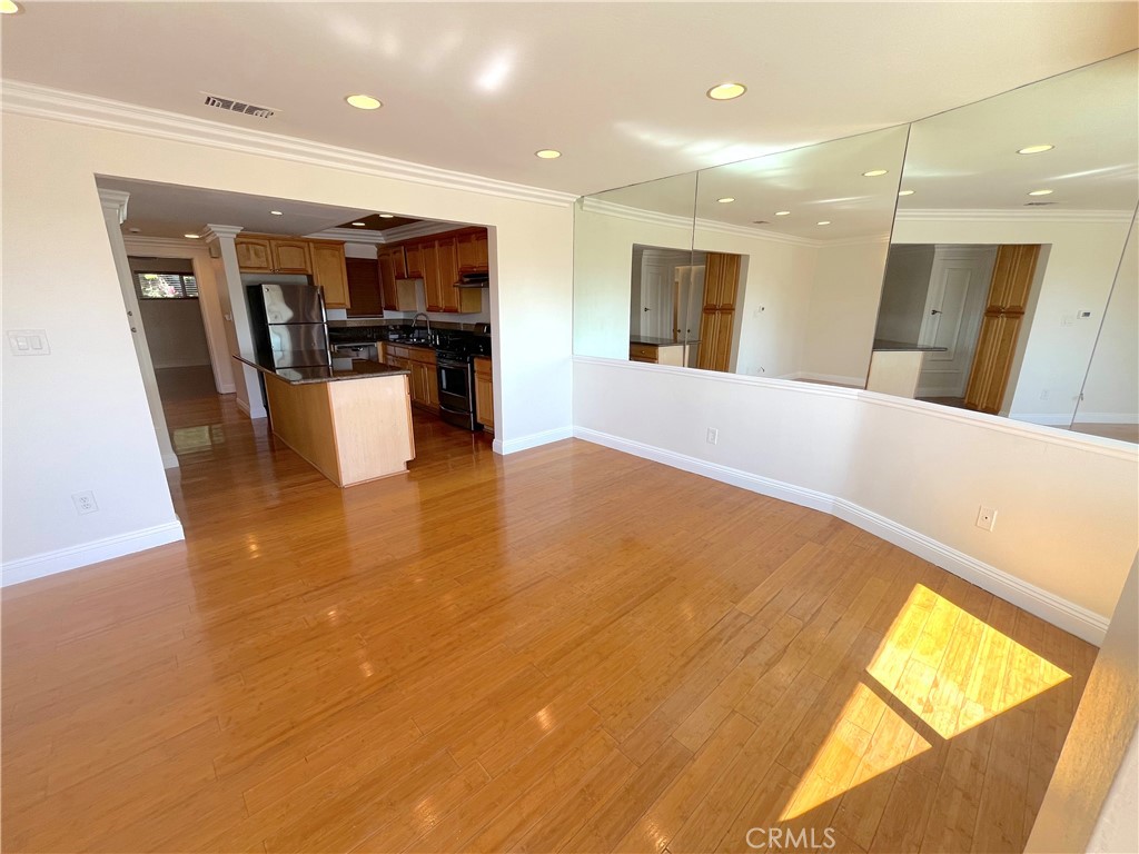 100 Cliff Drive 5, Laguna Beach CA 92651 - photo 12