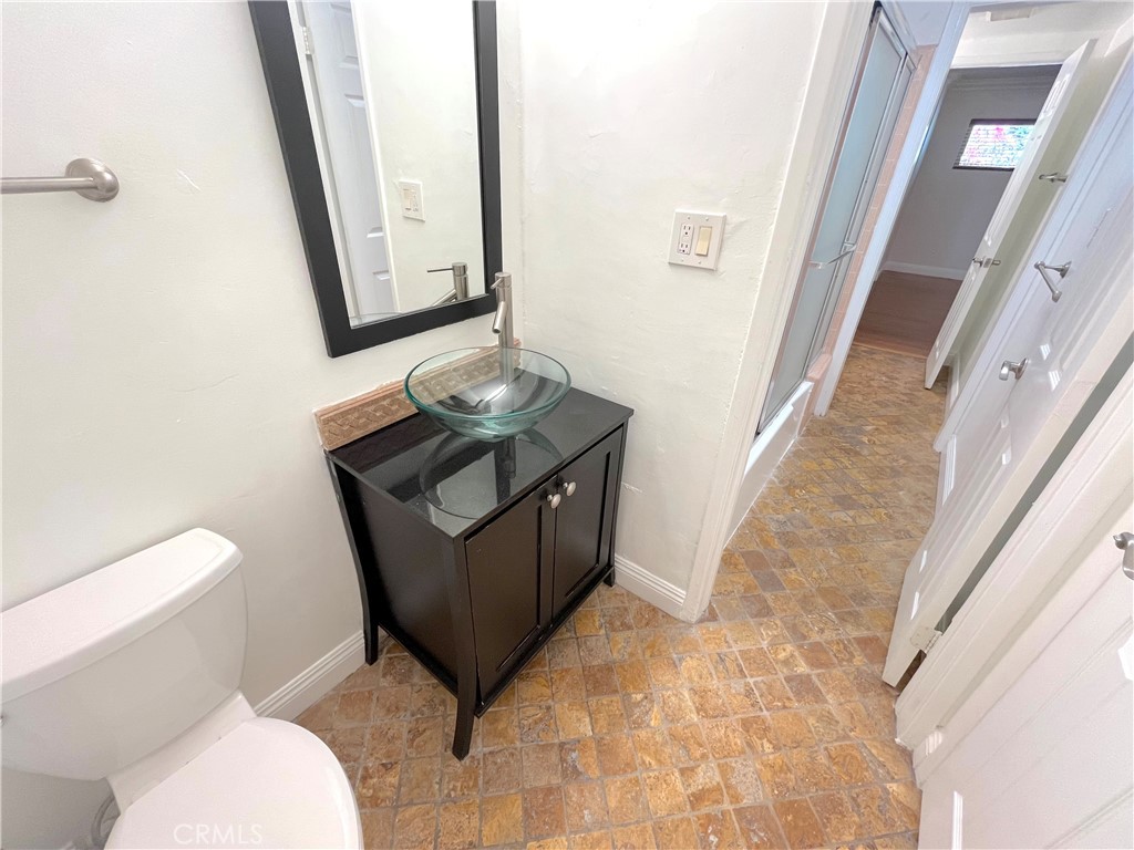 100 Cliff Drive 5, Laguna Beach CA 92651 - photo 21