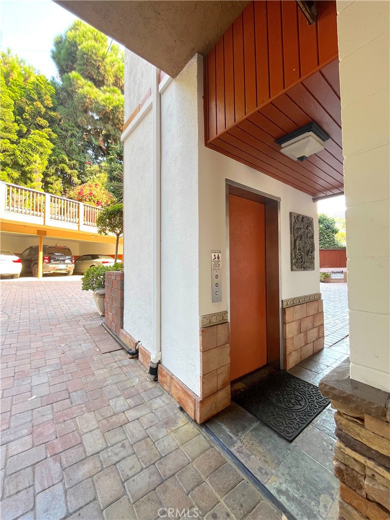 100 Cliff Drive 5, Laguna Beach CA 92651 - photo 42