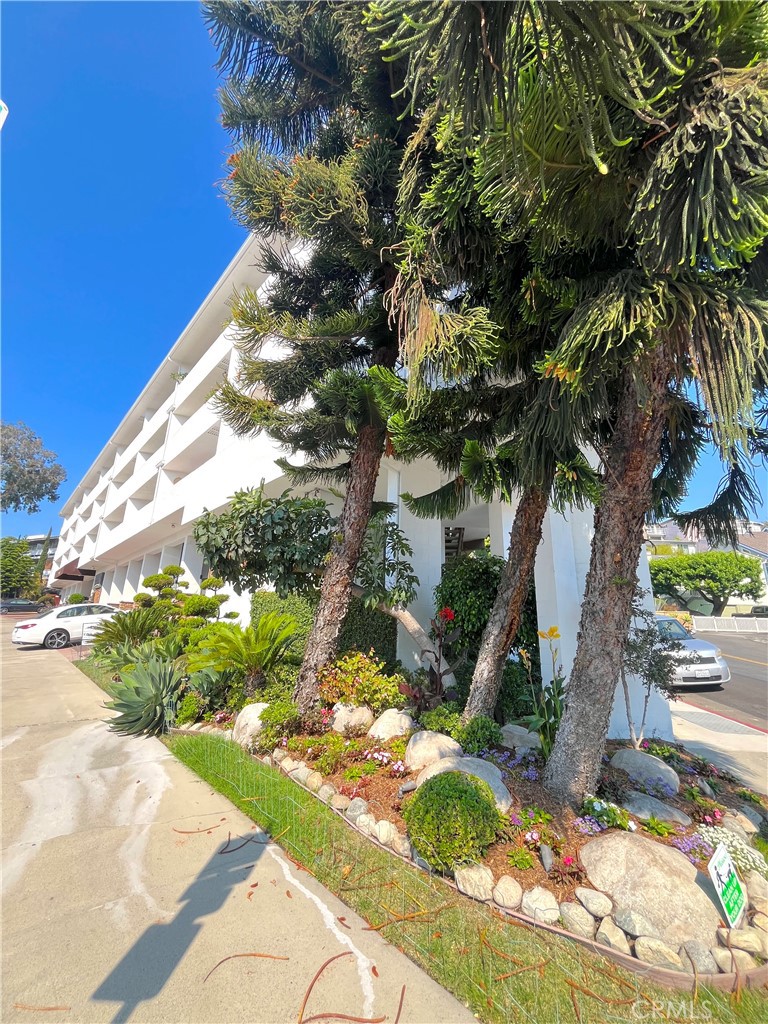 100 Cliff Drive 5, Laguna Beach CA 92651 - photo 50