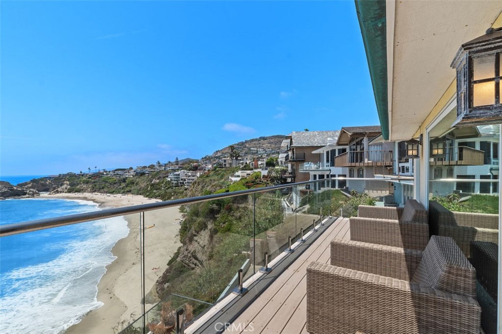 living room deck - 100 S La Senda, Laguna Beach CA 92651 - photo 1