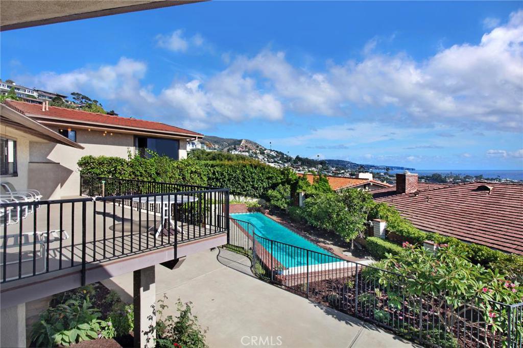 1001 Emerald Bay, Laguna Beach CA 92651 - photo 1