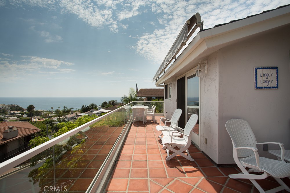 1004 Emerald Bay, Laguna Beach CA 92651 - photo 2