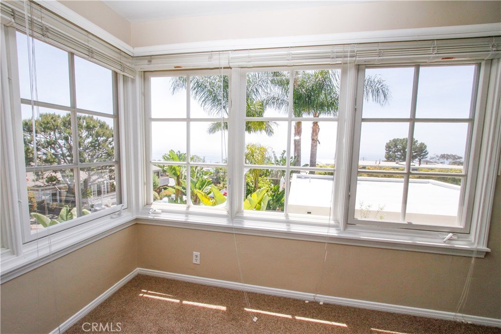 1005 Hillcrest Drive, Laguna Beach CA 92651 - photo 1