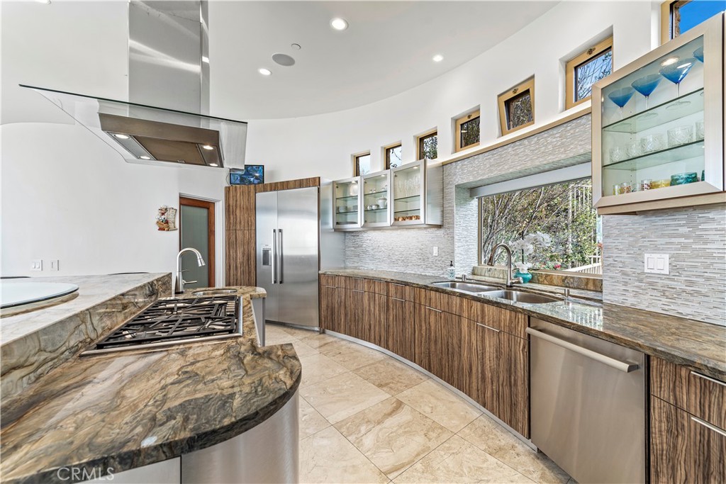 1005 Madison Place, Laguna Beach CA 92651 - photo 14