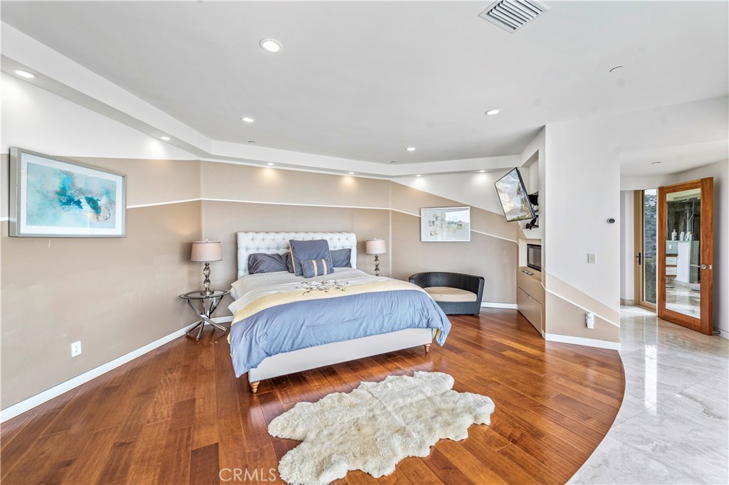 1005 Madison Place, Laguna Beach CA 92651 - photo 24