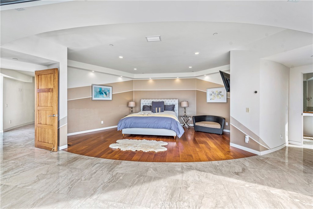 1005 Madison Place, Laguna Beach CA 92651 - photo 29