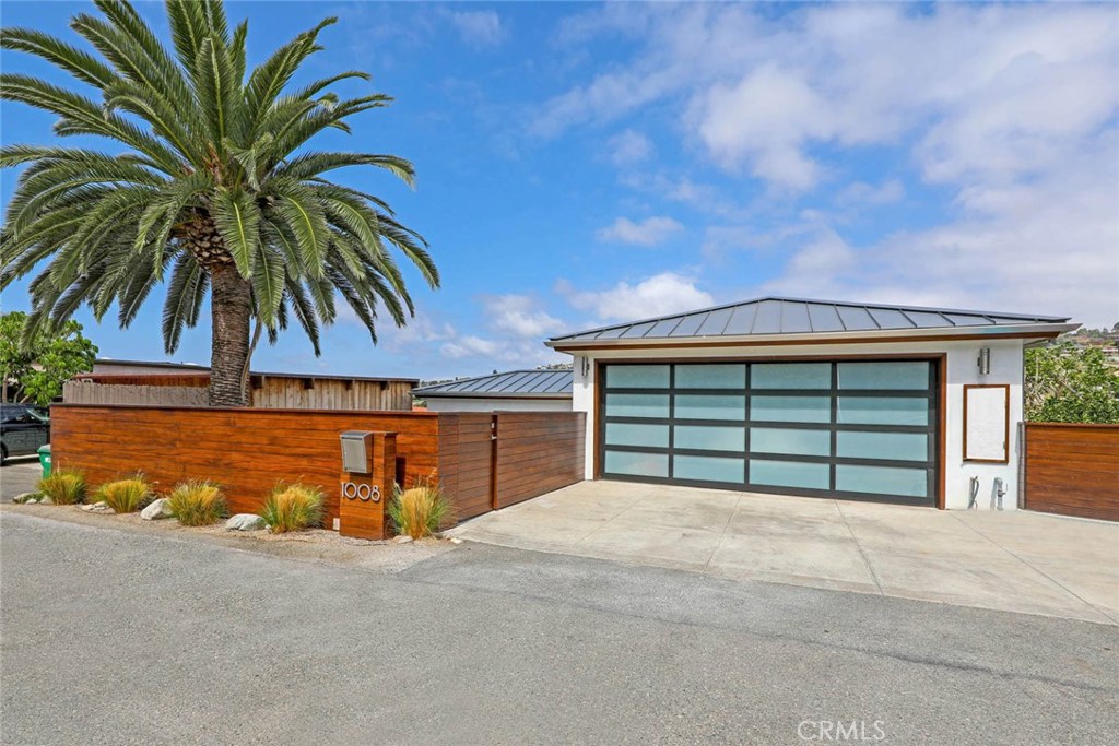 1008 Van Dyke Drive, Laguna Beach CA 92651 - photo 1