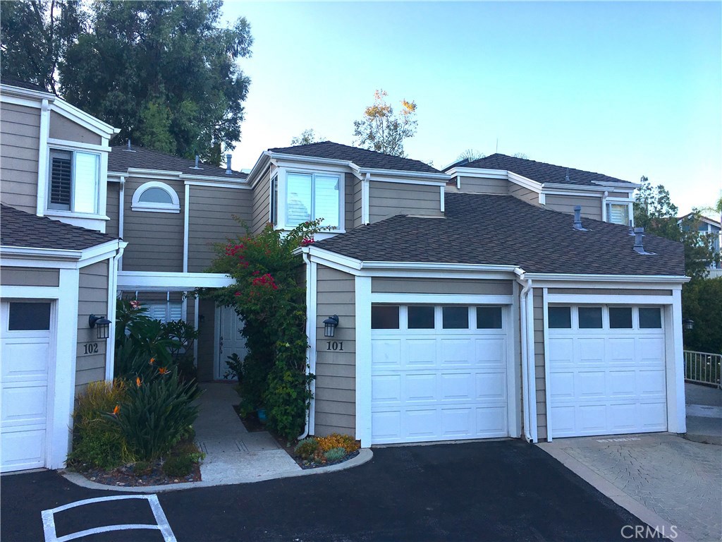 101 Santa Rosa Court, Laguna Beach CA 92651 - photo 1
