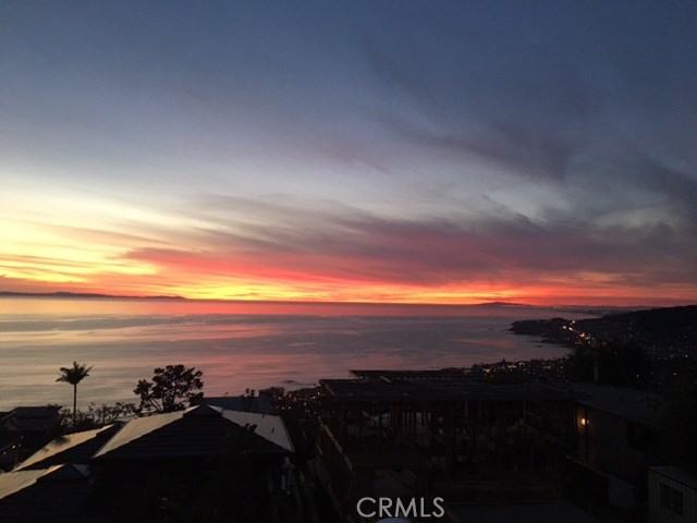 View from living room deck looking north. - 1010 Baja Street, Laguna Beach CA 92651 - photo 1