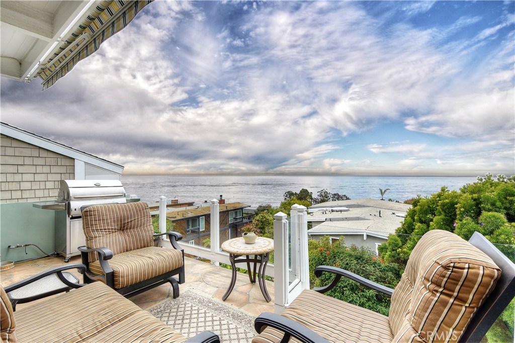 1011 La Mirada Street, Laguna Beach CA 92651 - photo 1