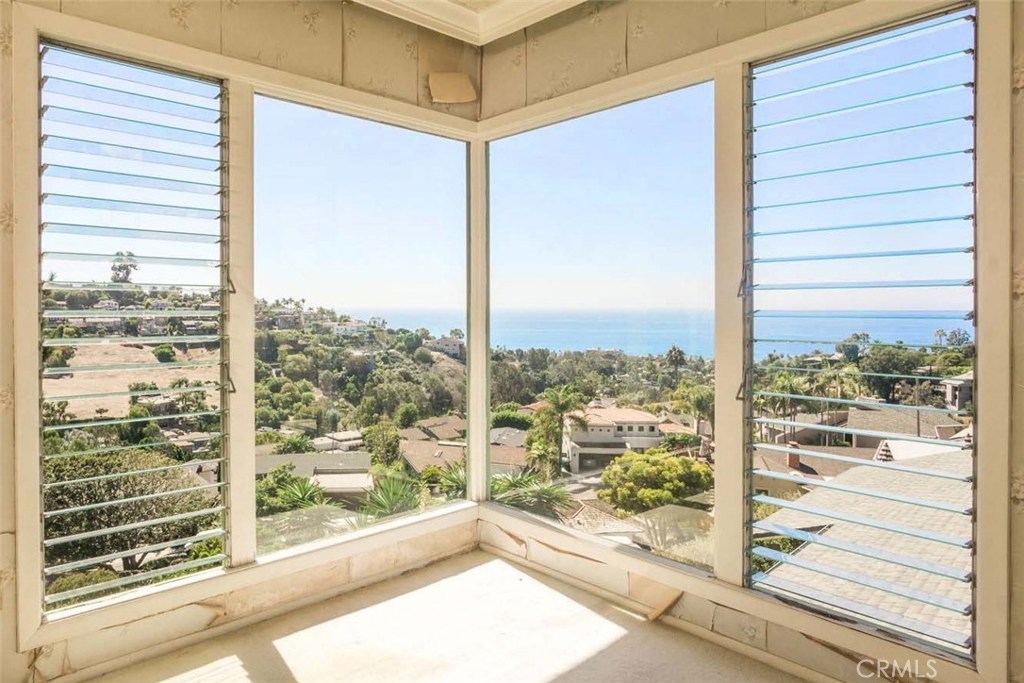 1015 Flamingo Road, Laguna Beach CA 92651 - photo 1