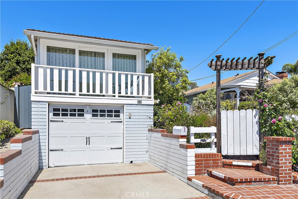 1016 Catalina, Laguna Beach CA 92651 - photo 1