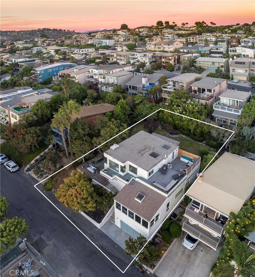 1020 Baja Street, Laguna Beach CA 92651 - photo 1