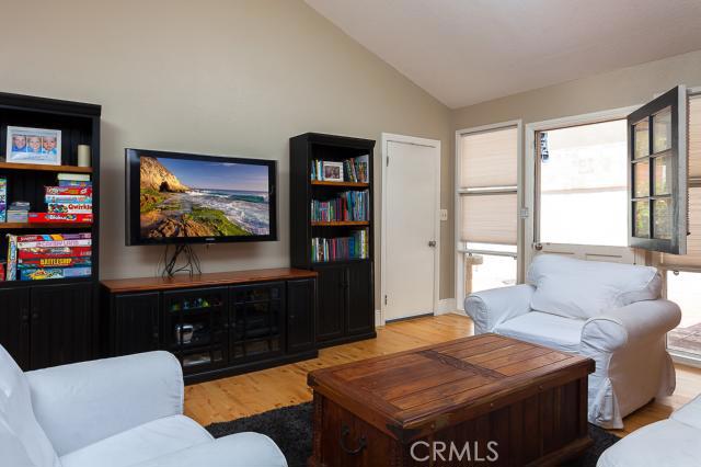 1020 Noria Street, Laguna Beach CA 92651 - photo 1