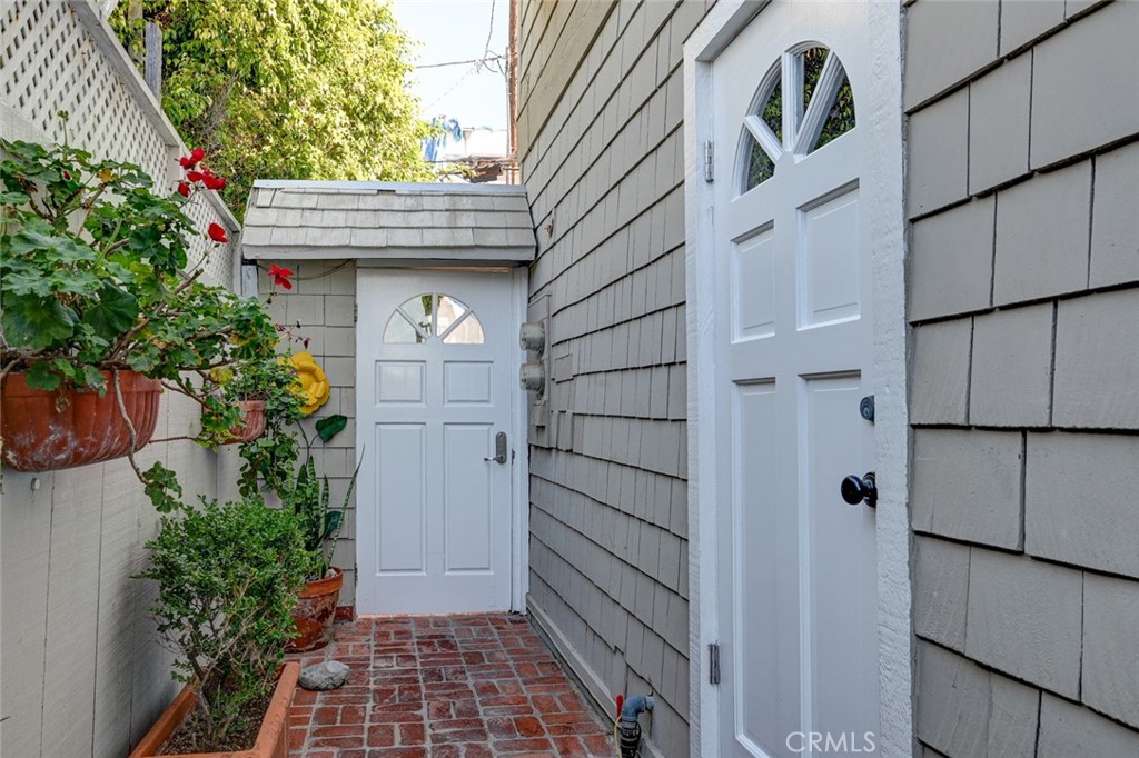 1021 Gaviota Drive, Laguna Beach CA 92651 - photo 26