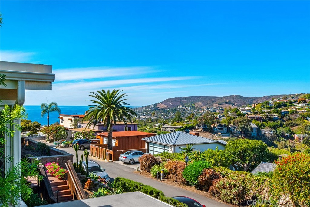 Beautiful panoramic city light and ocean views - 1025 Van Dyke Drive, Laguna Beach CA 92651 - photo 1